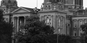 black and white image of Iowa capital building